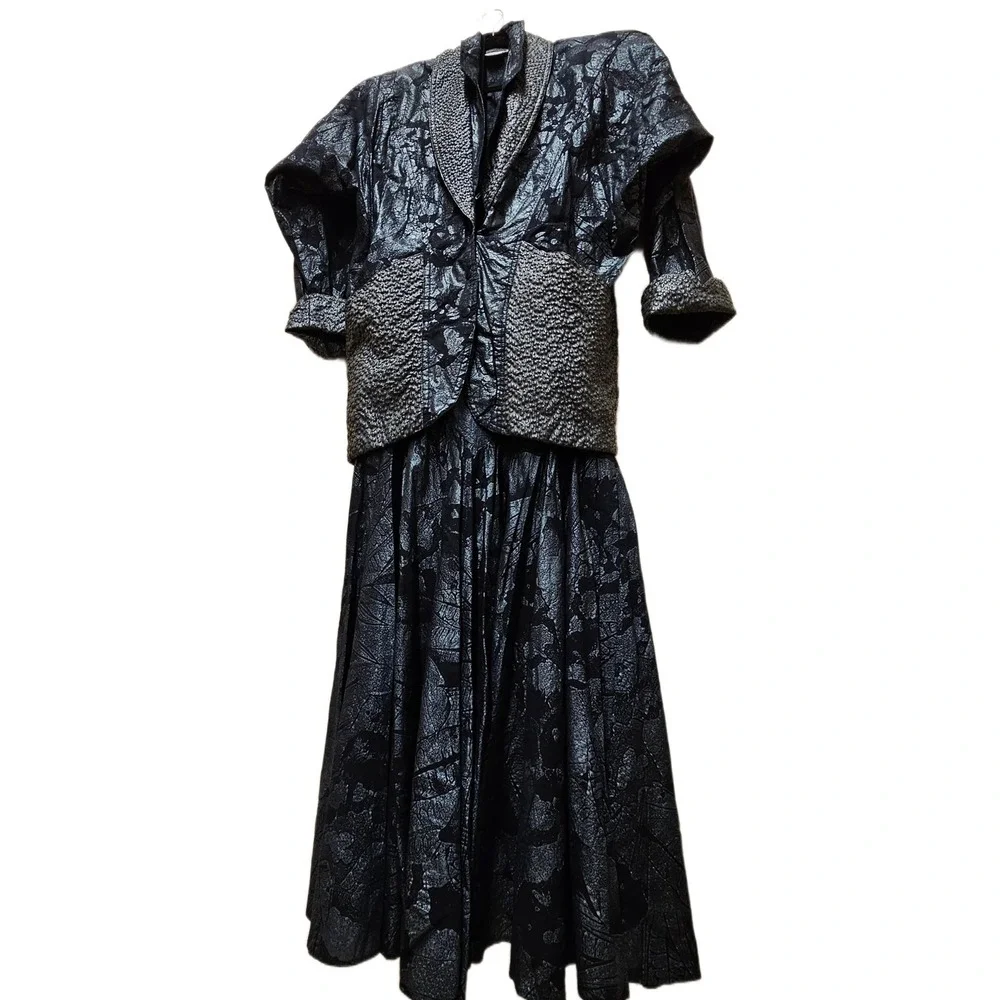Black/Gray Casedei Collection Vintage 80s-90s Textured‎ Jacket & Skirt Size 10